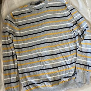Old Navy Sweater for Men worn and cleaned